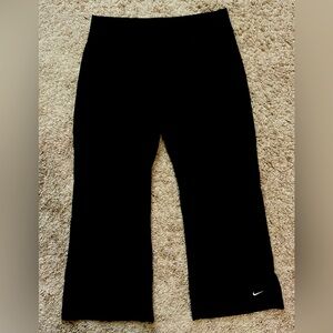 Nike Dri-Fit Capri Pants - Size S